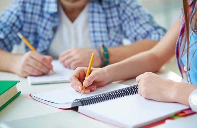 IPCA-15 tem alta de 0,99% em fevereiro; Educação lidera ganhos