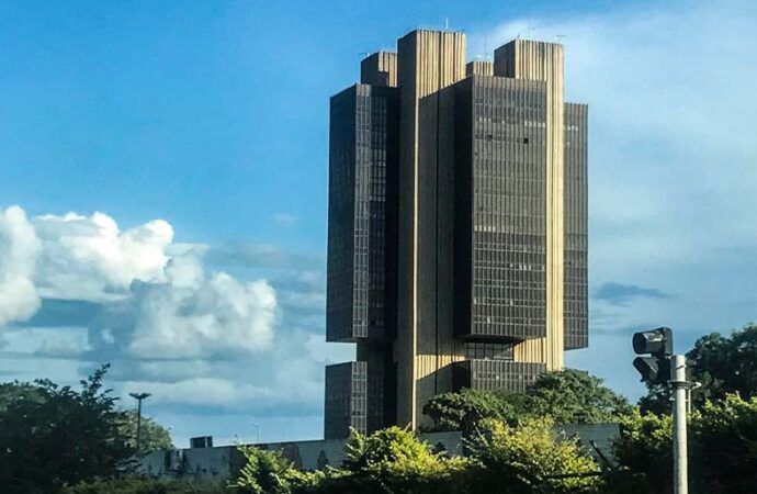 Boletim Focus aumenta projeção da inflação pela 11ª semana seguida