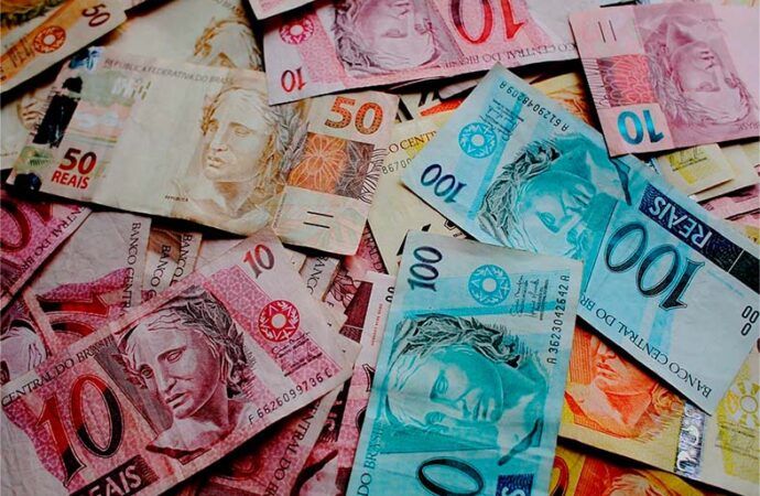 Atividade econômica brasileira tem alta de 1,17% em julho