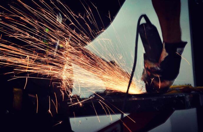 Produção industrial sobe 0,6% em julho, segundo IBGE