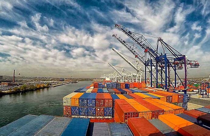 Balança comercial brasileira registra superávit de US$ 5,444 bi em julho