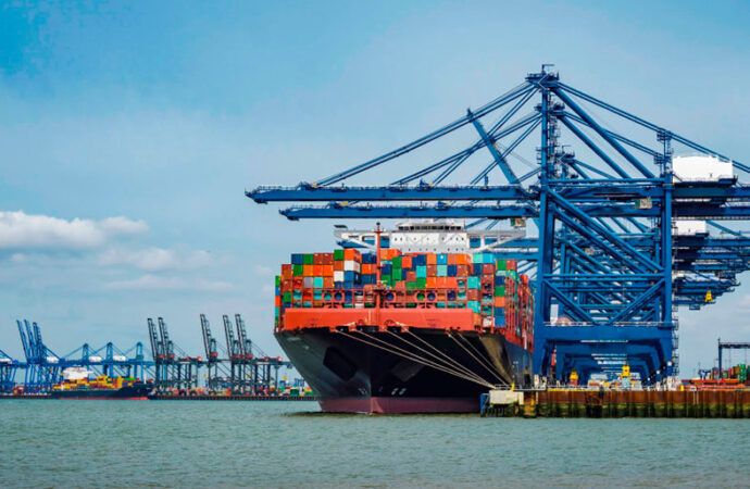 Balança comercial tem superávit de US$ 3,55 bi nas primeiras semanas de abril