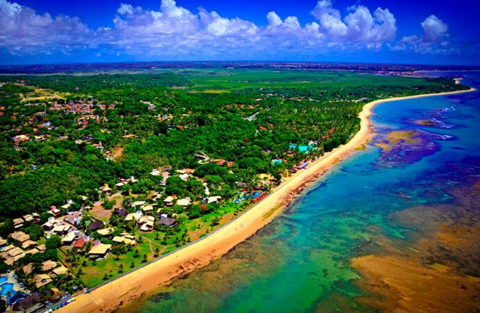 Cidades ligadas ao turismo e a commodities lideram criação de empregos