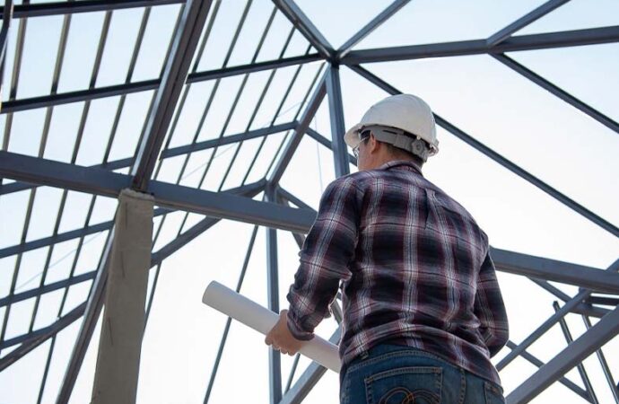 Alta do aço causa queda no setor de construção no 1º trimestre de 2022