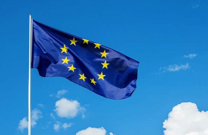 Inflação na zona do euro acumula alta de 7,4% no recorte anual