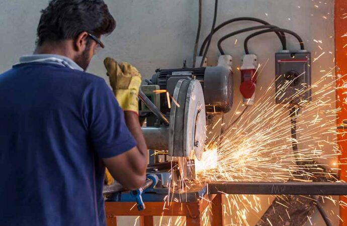 Produtividade da indústria teve queda histórica em 2021