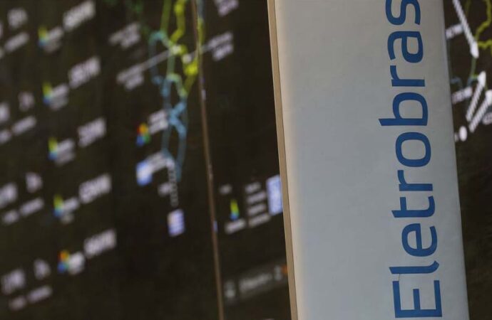 Eletrobras fixa preço por ação em R$ 42