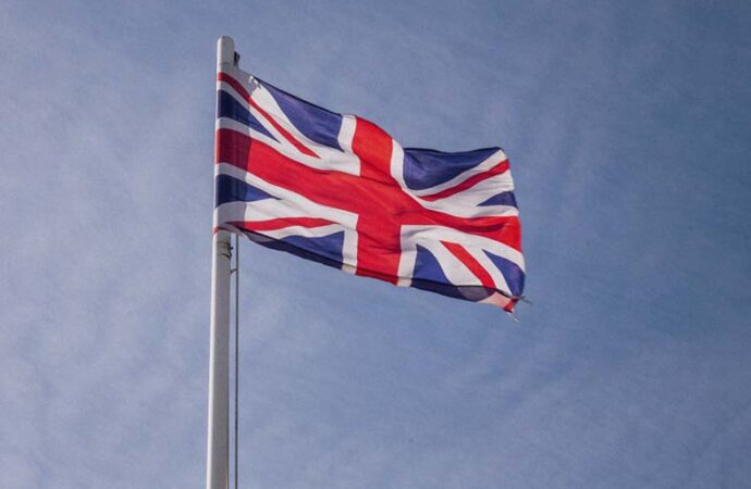 PIB do Reino Unido recua em abril, contrariando expectativa de alta