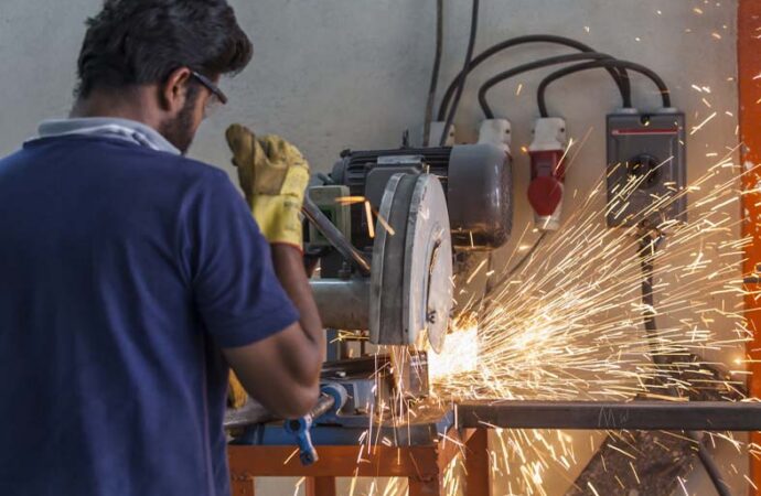 Produção industrial cai 0,4% em junho após quatro meses de alta