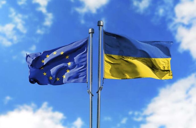 União Europeia pode aprovar ainda hoje a candidatura da Ucrânia ao bloco
