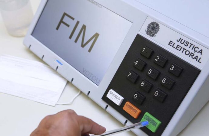 Número de eleitores no exterior cresce 39%, diz TSE