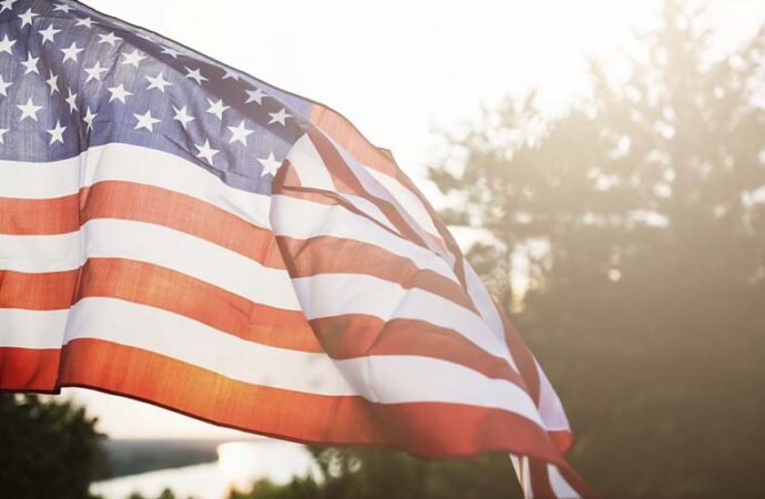 Estados Unidos criaram 372 mil empregos em junho, aponta Payroll