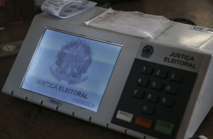 Pedidos de voto em trânsito cresceram 278%, diz TSE