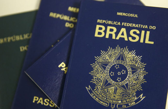 México passará a exigir visto impresso de brasileiros