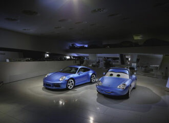 Porsche inspirado em personagem de Carros, da Pixar, é leiloado por R$ 18 milhões