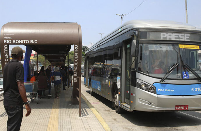 Setor de serviços cresce pelo 2º mês consecutivo